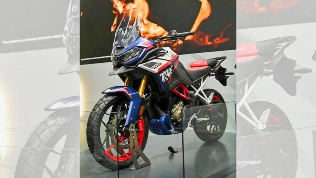 TVS Apache RTX 300